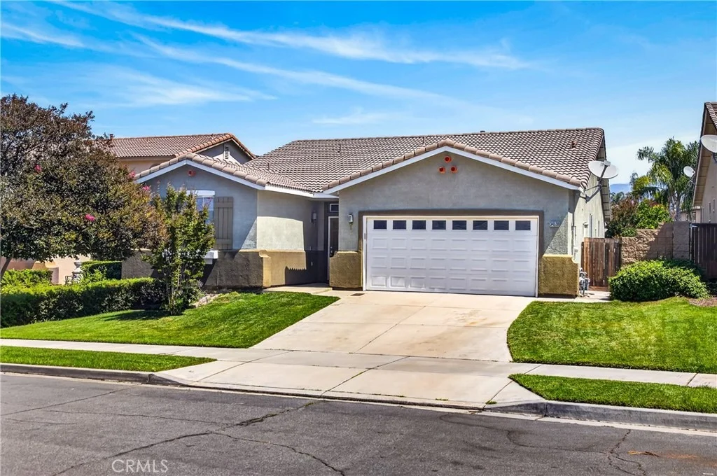 Photo of 34538 Yale Drive