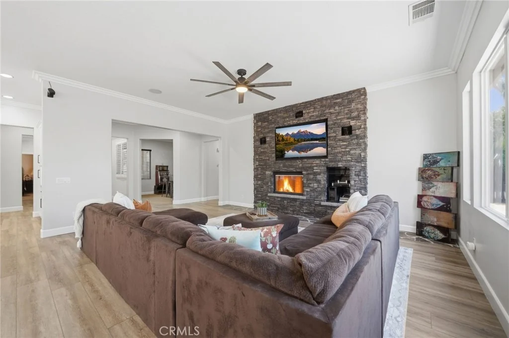 Photo of 31870 Eureka