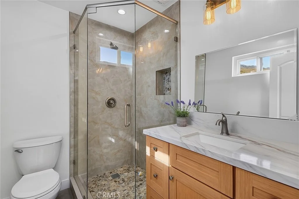 Photo of 1216 Alameda Avenue