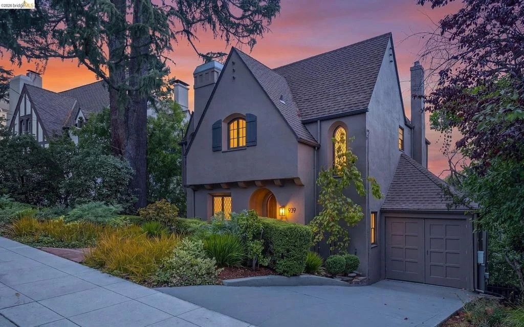 Photo of 939 Hillcroft Circle