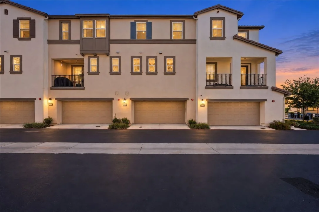 Photo of 40863 Melrose Drive