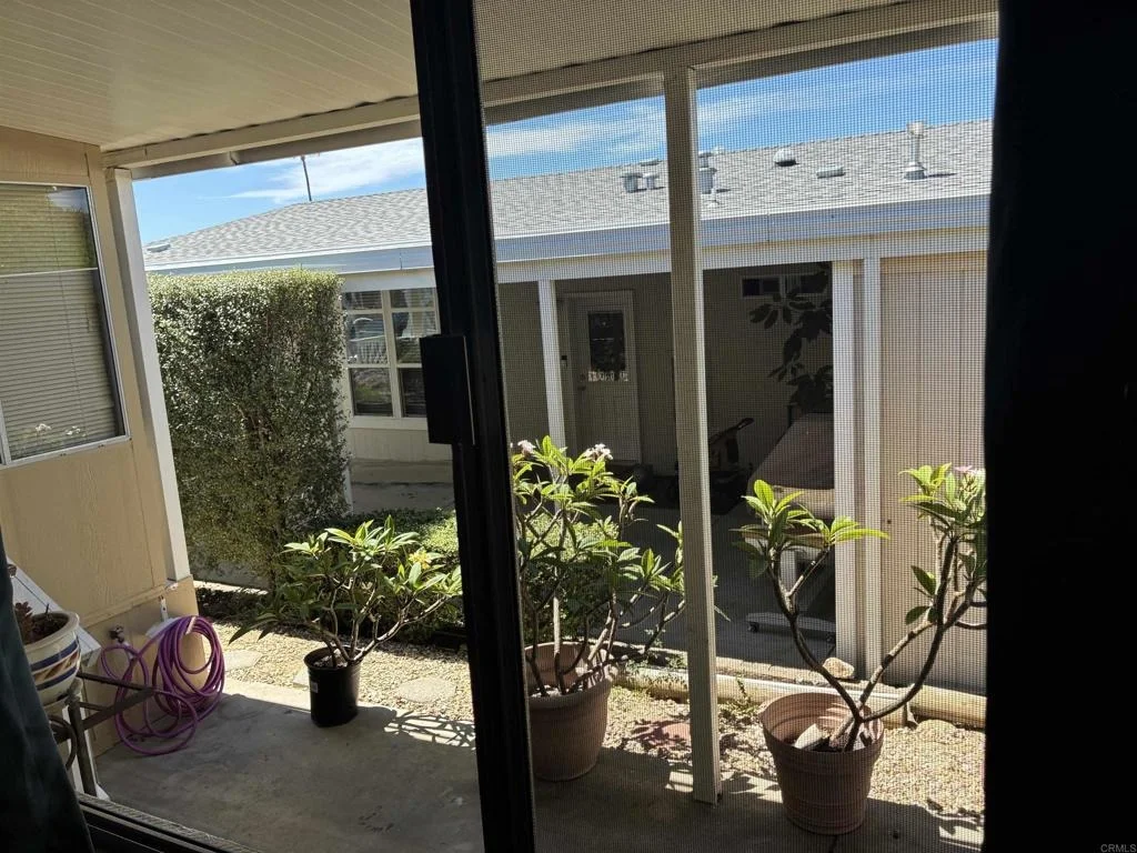 Photo of Unit 400 at 1930 W San Marcos Boulevard