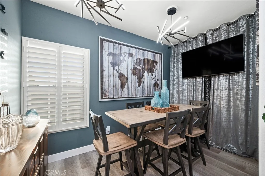 Photo of Unit D at 9882 Broadway