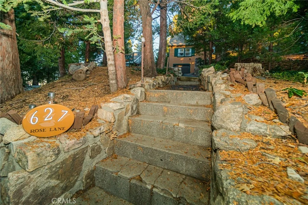 Photo of 627 Rose Lane