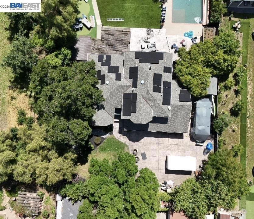 Photo of 2377 College Ave