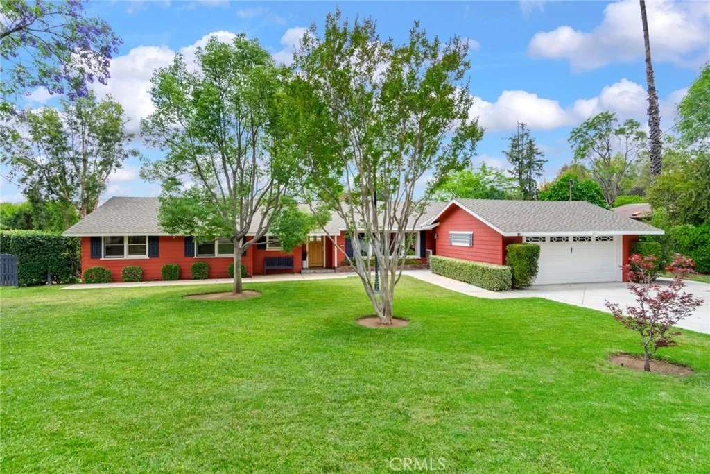 Photo of 2886 Mcallister