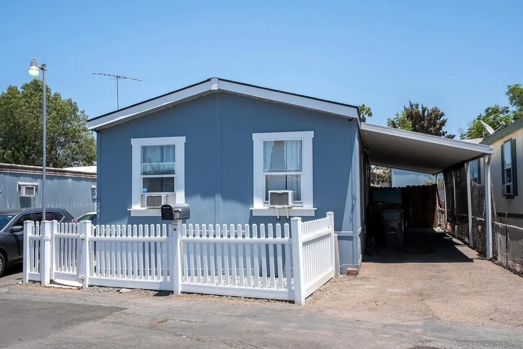 Photo of Unit SPC241 at 10707 Jamacha