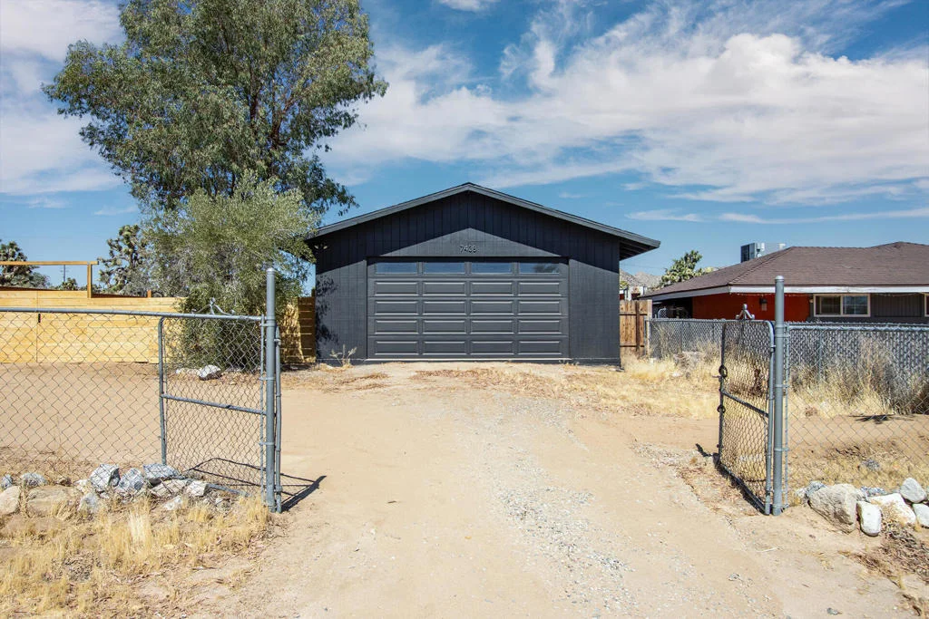 Photo of 7438 Deer Trail