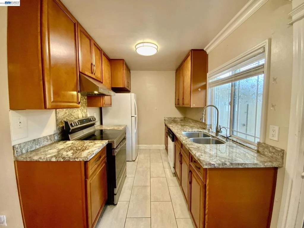 Photo of 92 Hemlock Ln