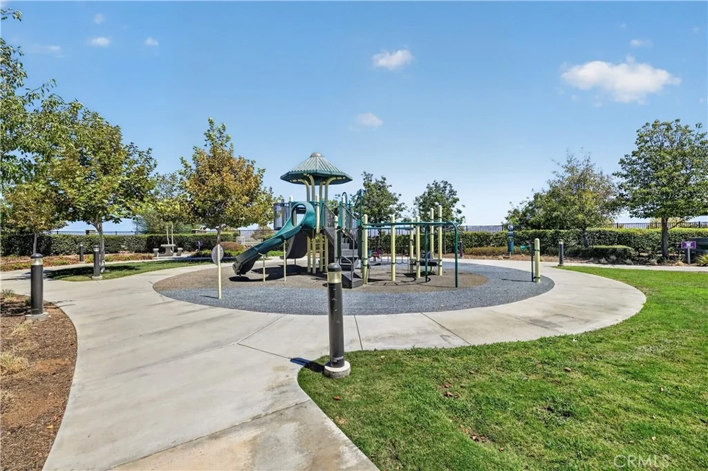 Photo of 2417 Tulip Drive