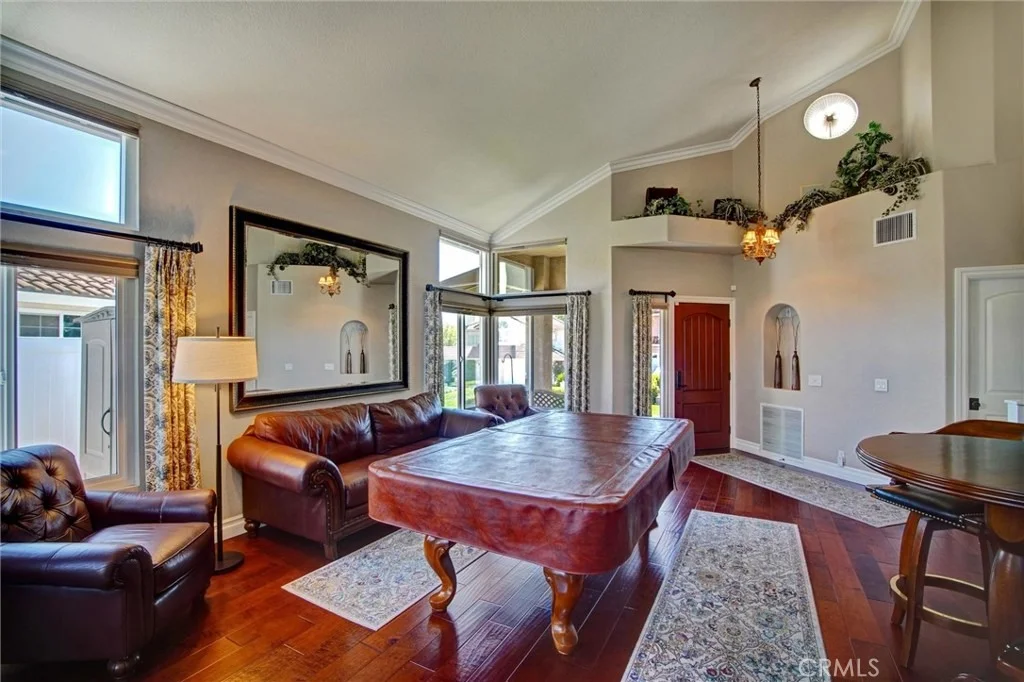 Photo of 445 Somerset Circle