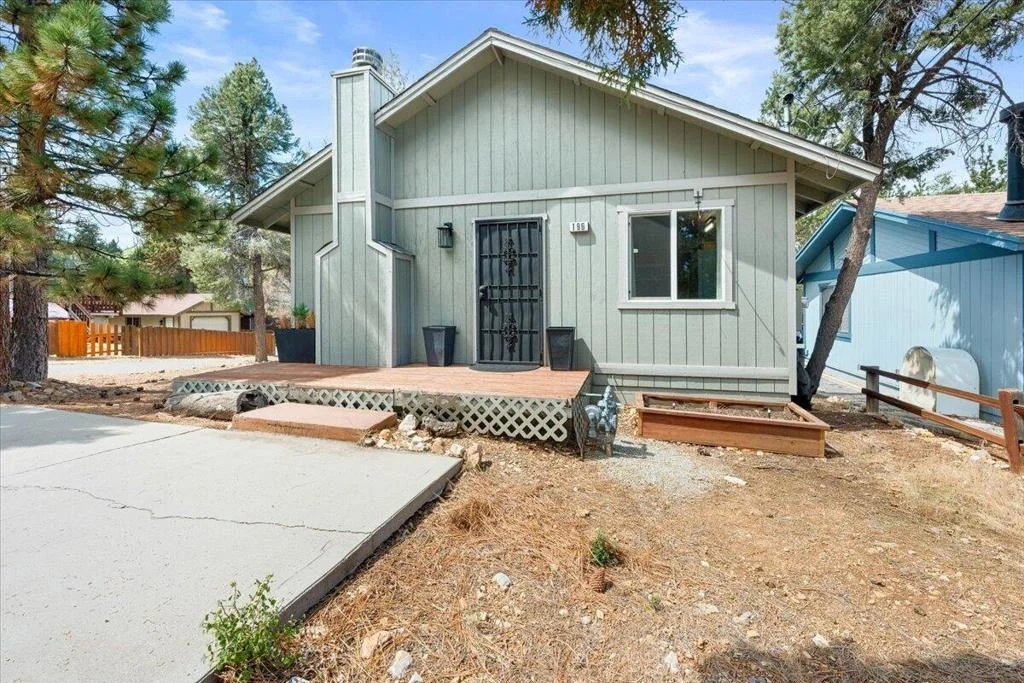 Photo of 196 Sunset Lane