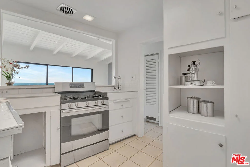 Photo of 25330 Malibu Road