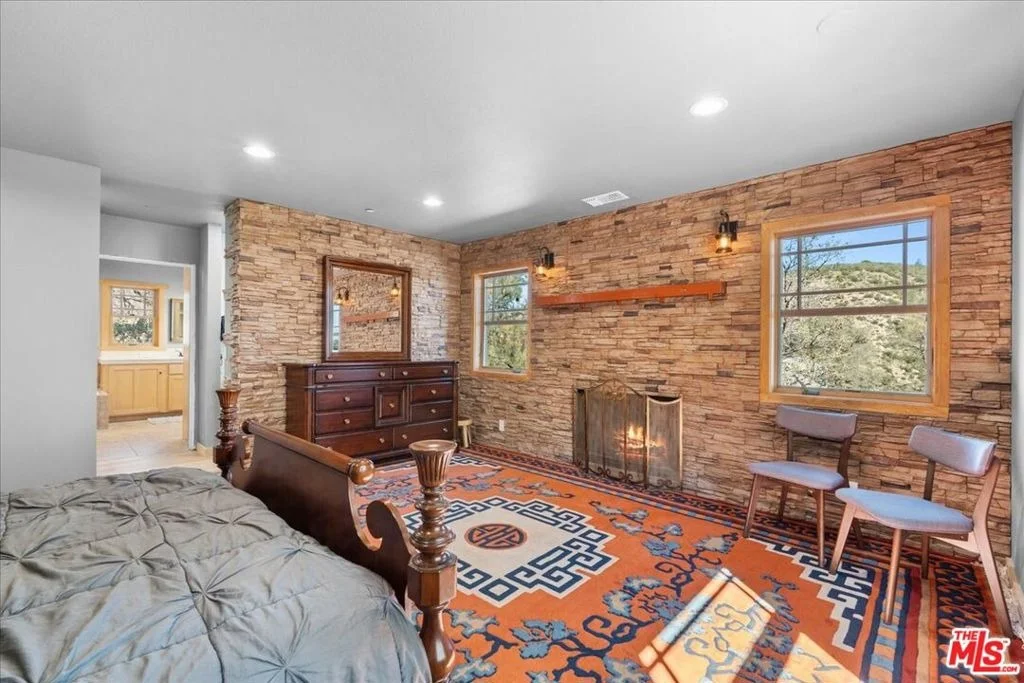 Photo of 28200 Pine Canyon Road