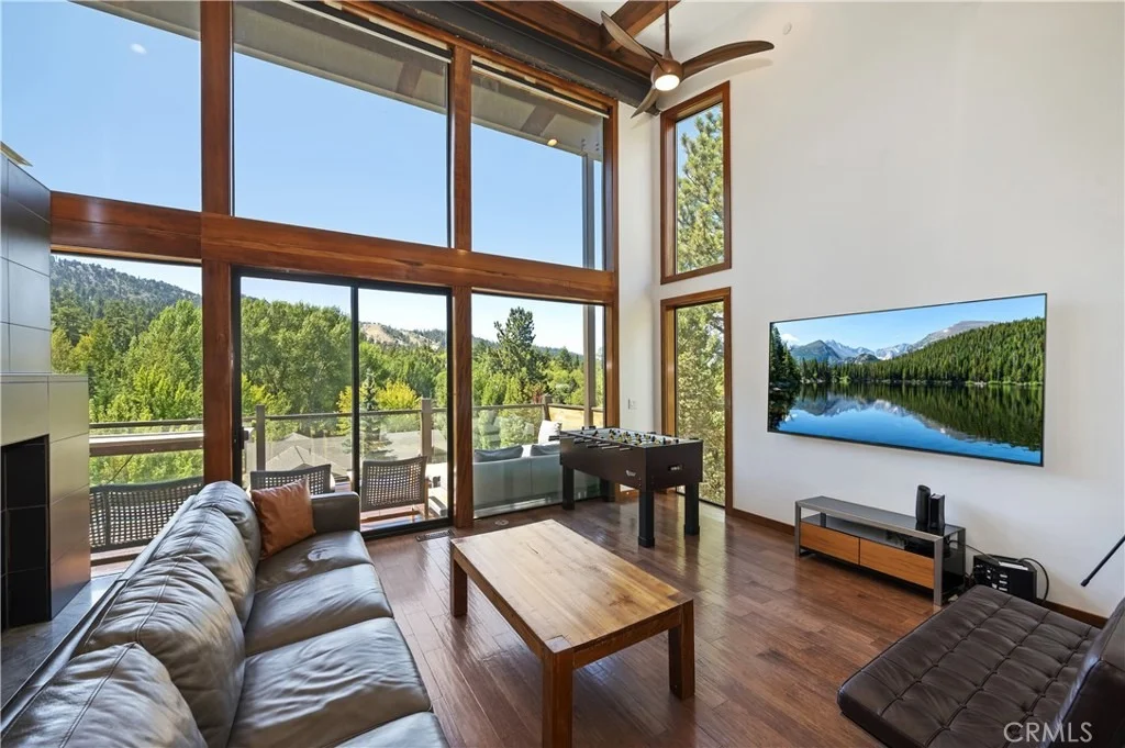 Photo of 43669 Ridge Crest
