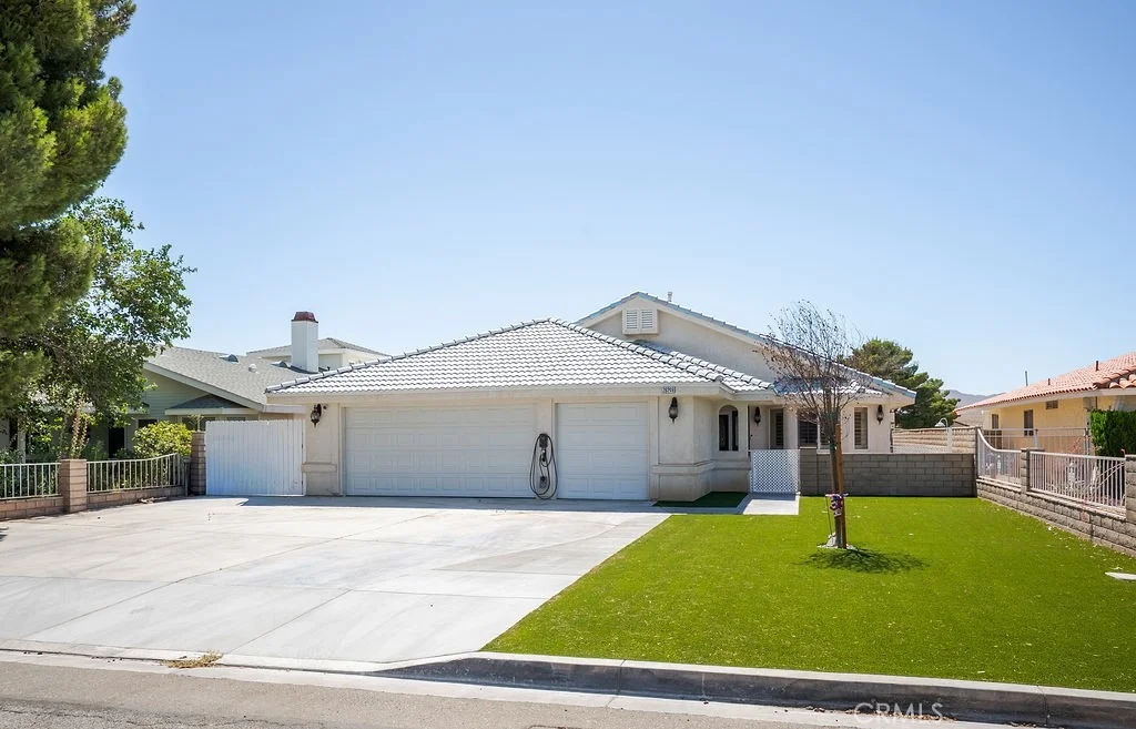 Photo of 26249 Fleet Lane
