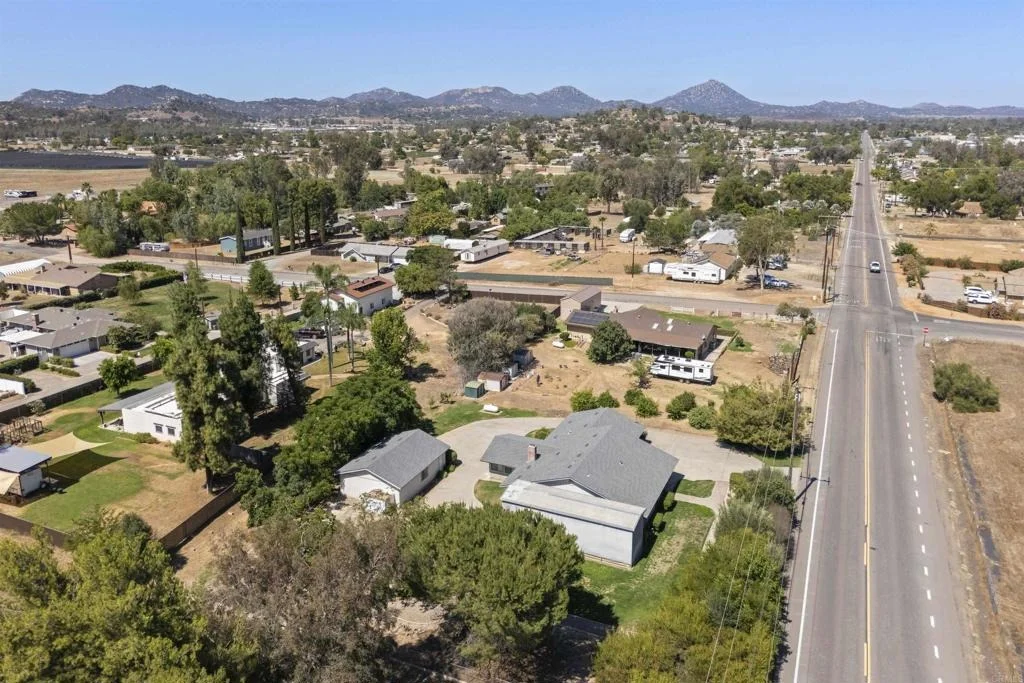 Photo of 842 Hanson Ln