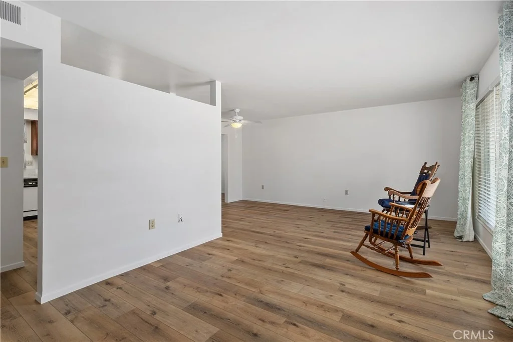Photo of 25811 Middlebury