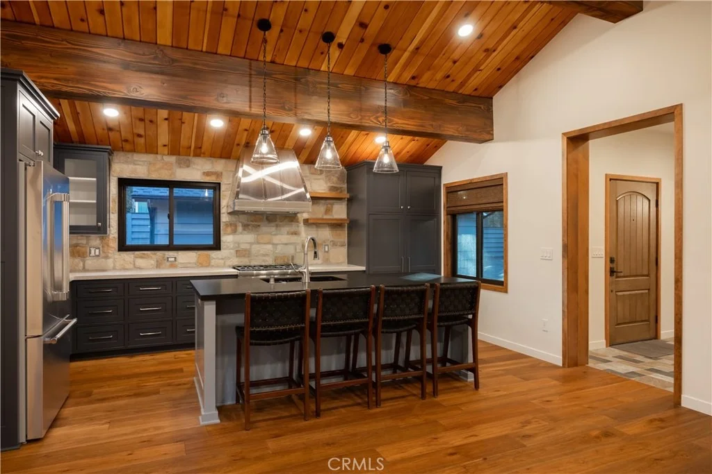Photo of 42763 Cedar Avenue