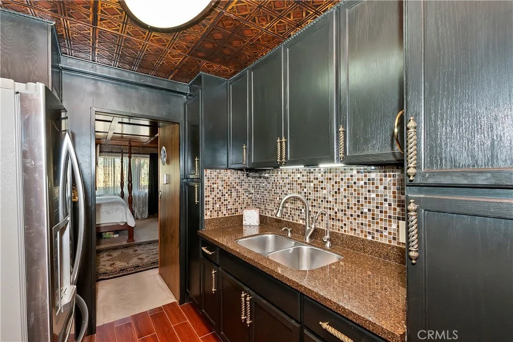 Photo of 571 Pine Lane