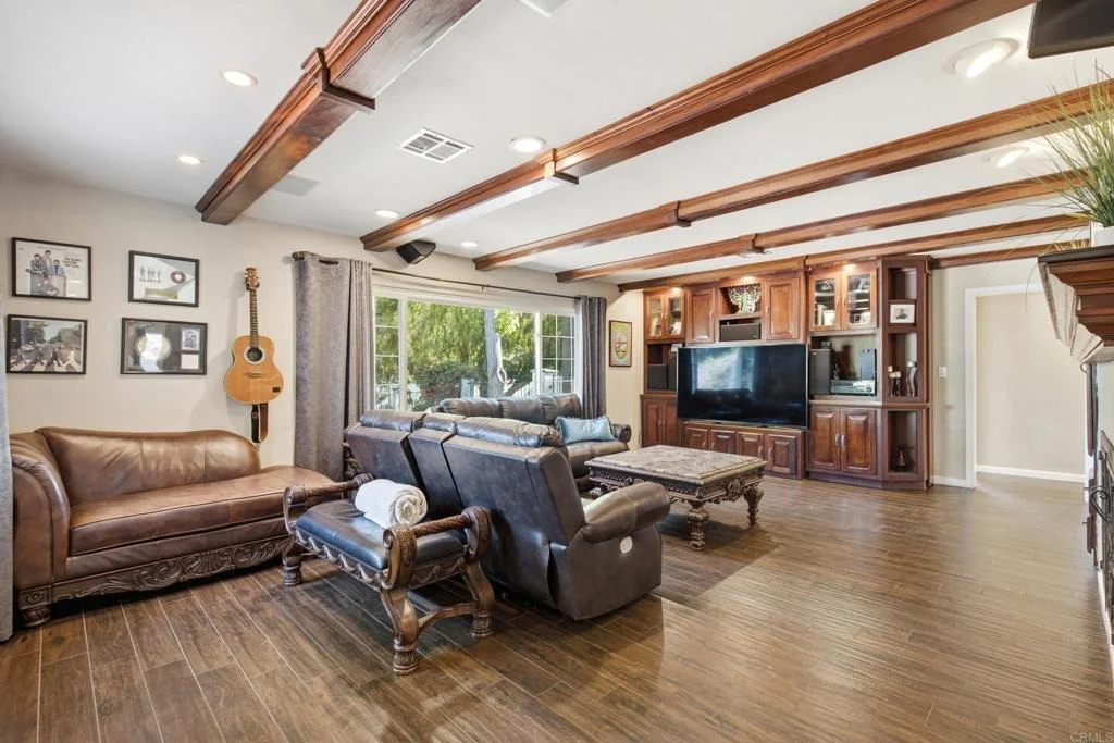 Photo of 10510 Grandview Drive