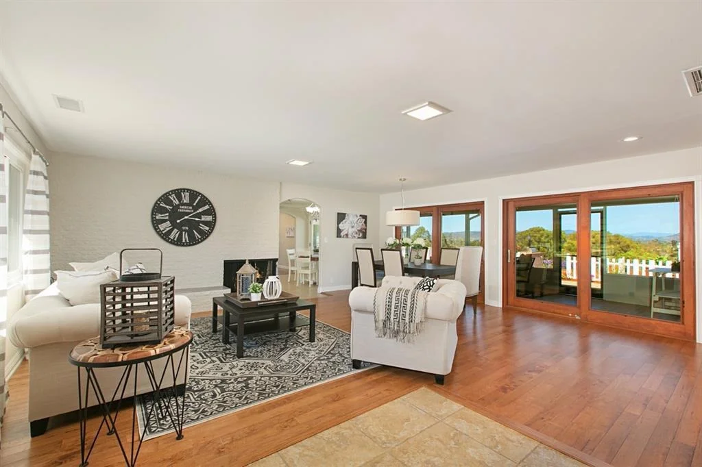 Photo of 1285 CREST DRIVE