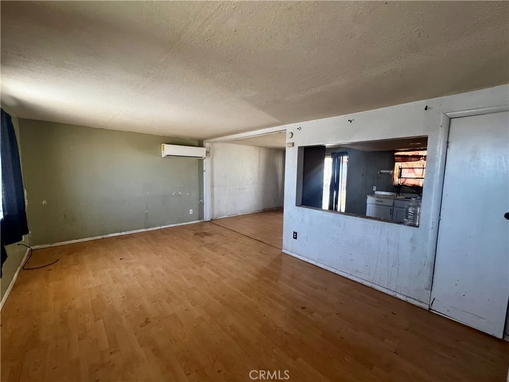 Photo of 2045 Desoto Street