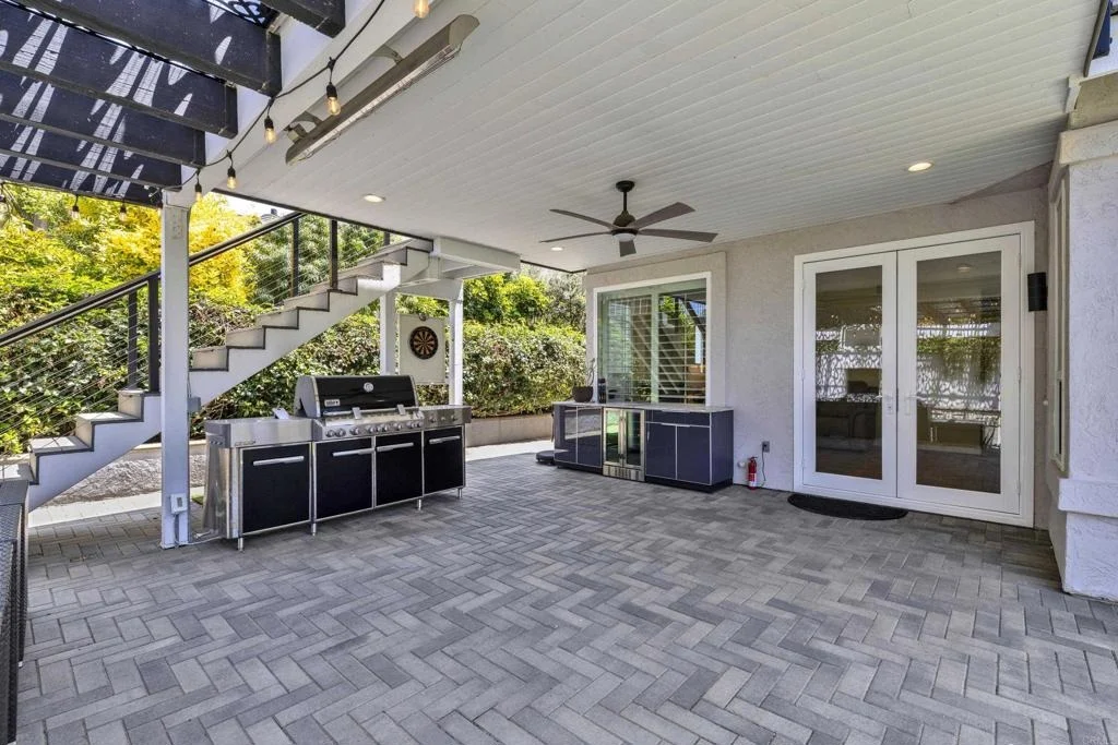 Photo of 948 Honeysuckle Drive
