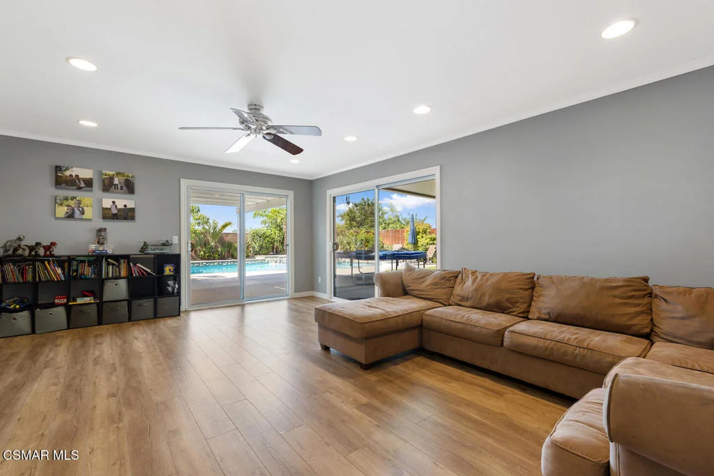 Photo of 3339 Bryan Avenue