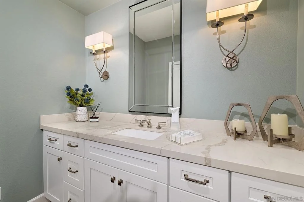 Photo of 7598 Circulo Sequoia