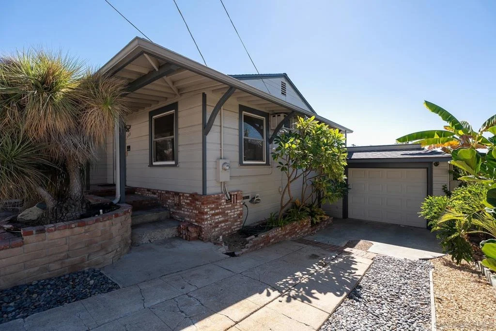 Photo of 7269 Stanford Ave