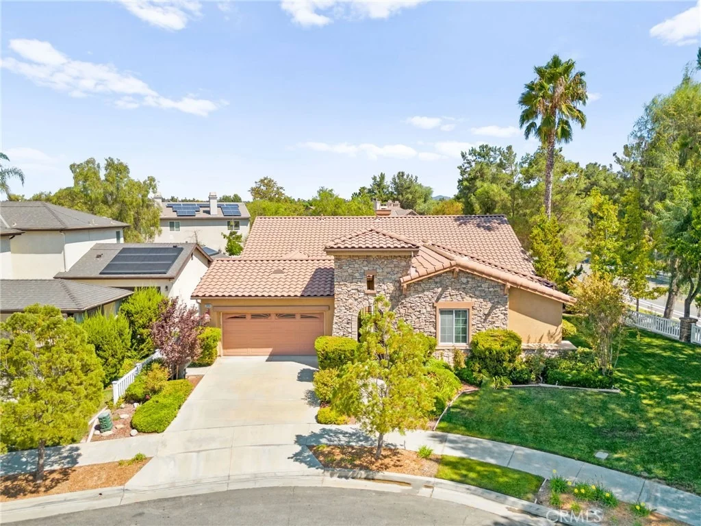 Photo of 39894 Camden Court