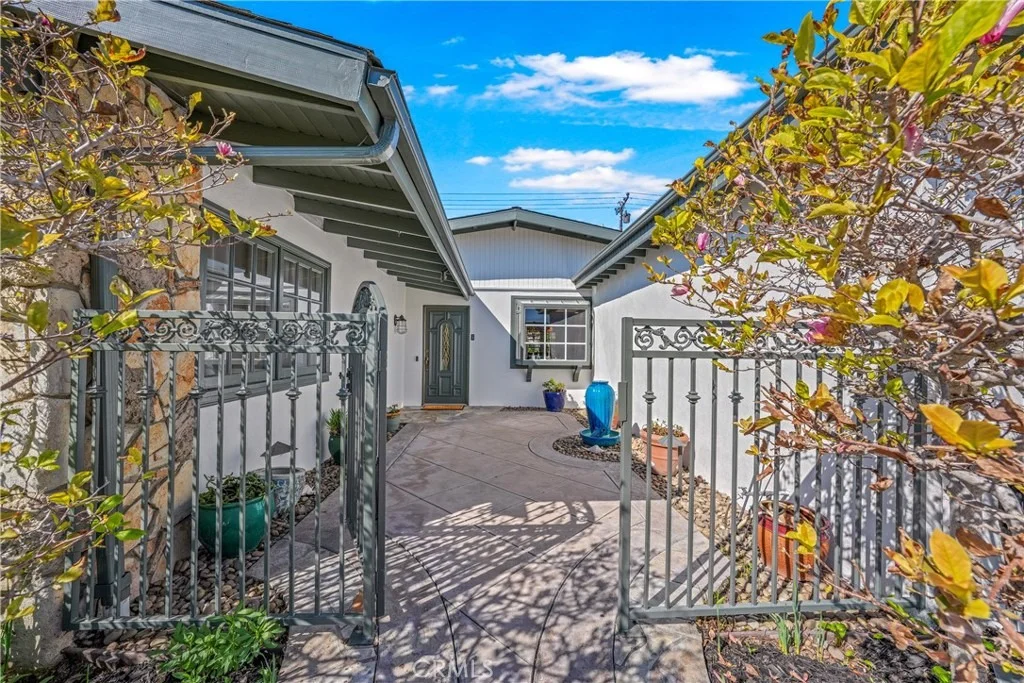 Photo of 17151 Treehaven