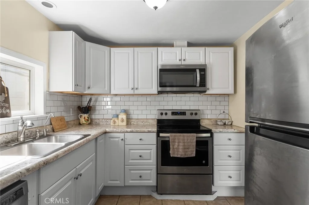 Photo of 15 Oak Park Way