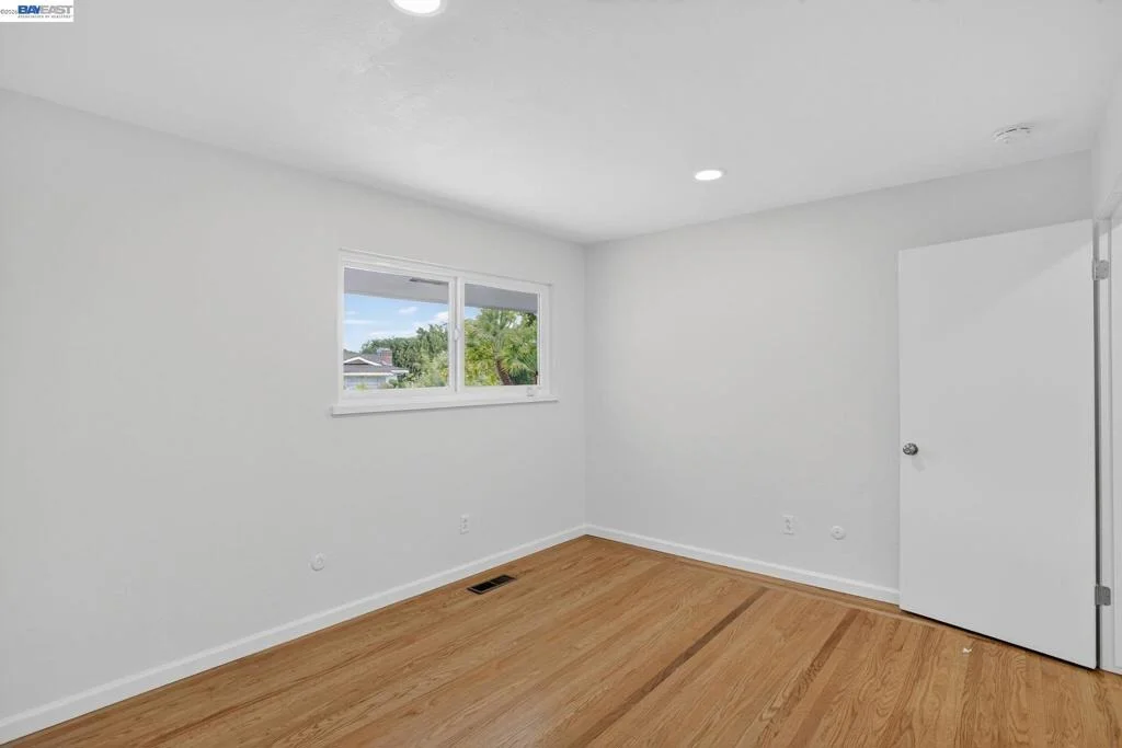 Photo of 350 Elysian Fields Dr