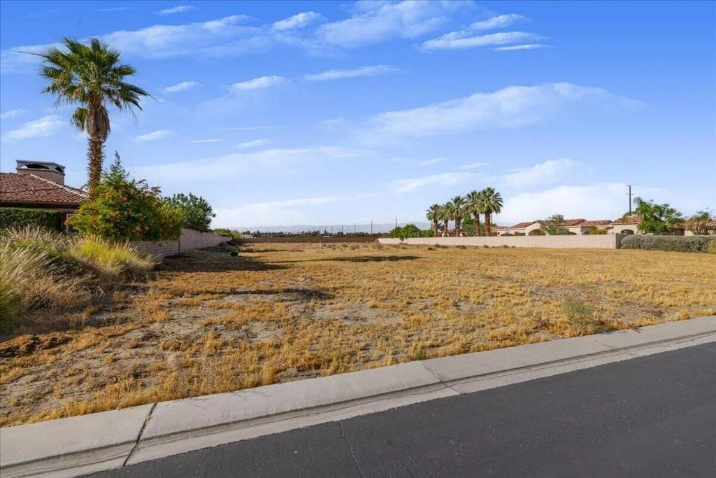Photo of 2 Carrera Place