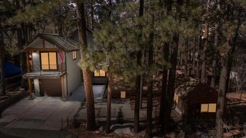 Photo of 830 Oriole Drive