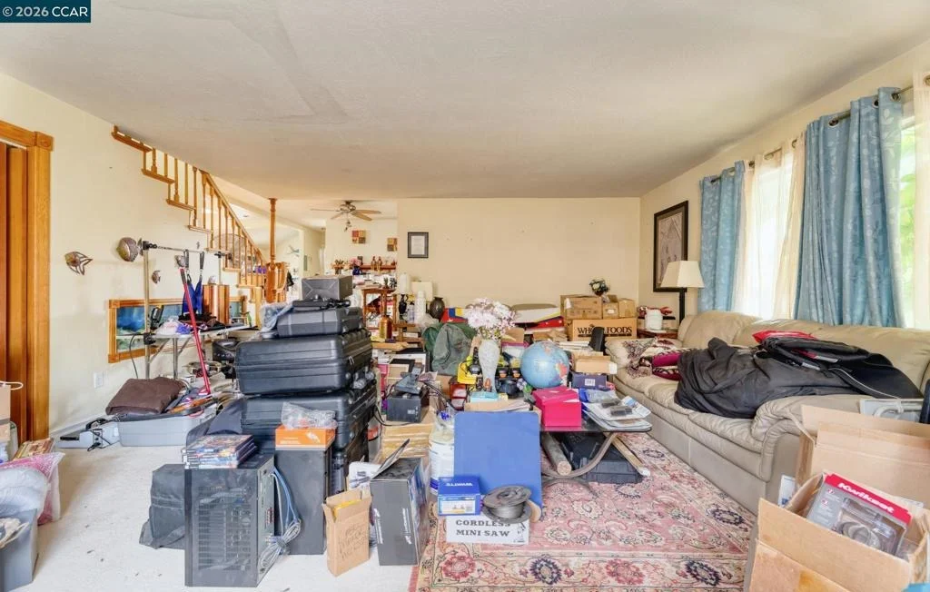 Photo of 457 Gilda Ave