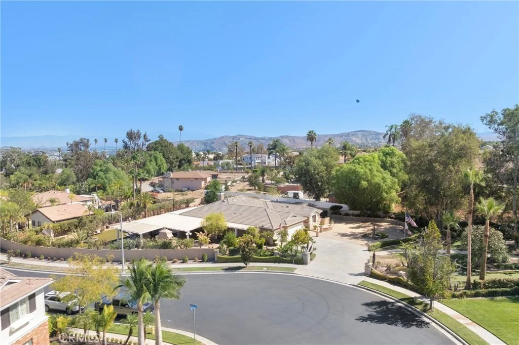 Photo of 2551 Rosser Dr