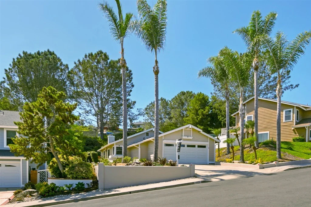 Photo of 1825 Palisades Dr