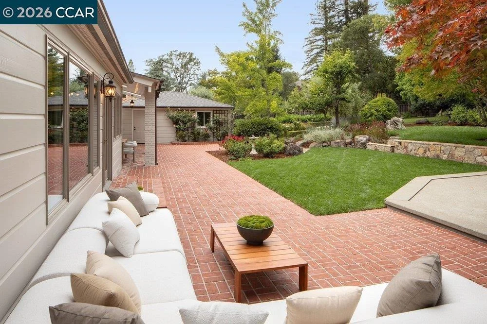 Photo of 187 Moraga Way