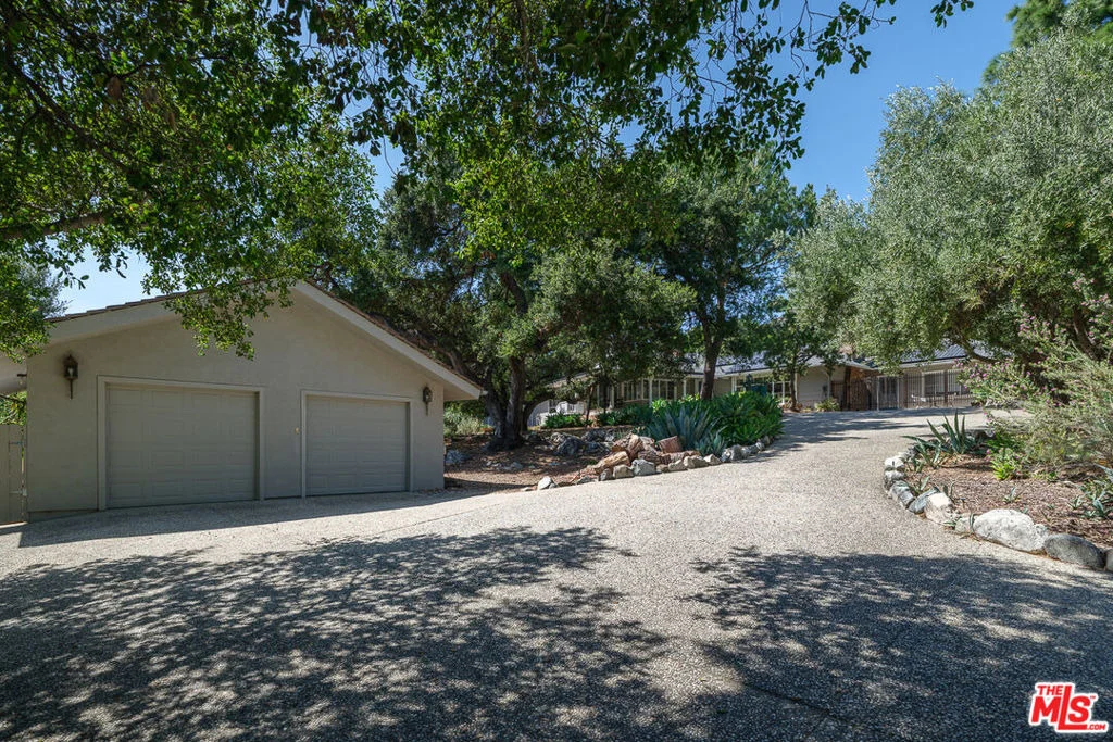 Photo of 1955 Windover Road