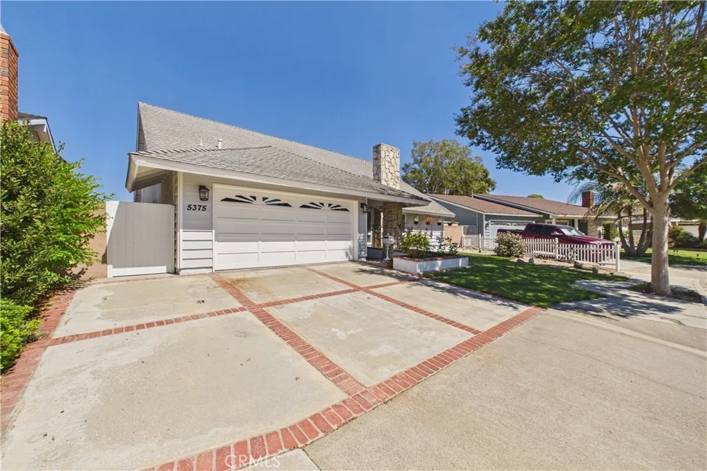 Photo of 5375 Vista Real