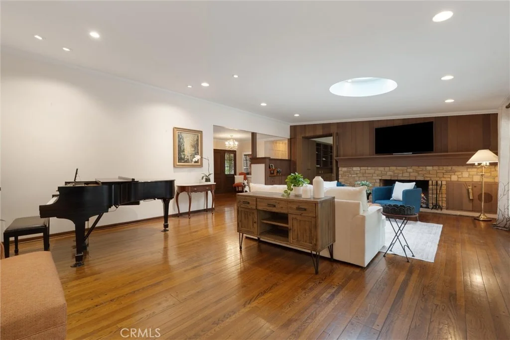 Photo of 1455 La Perla