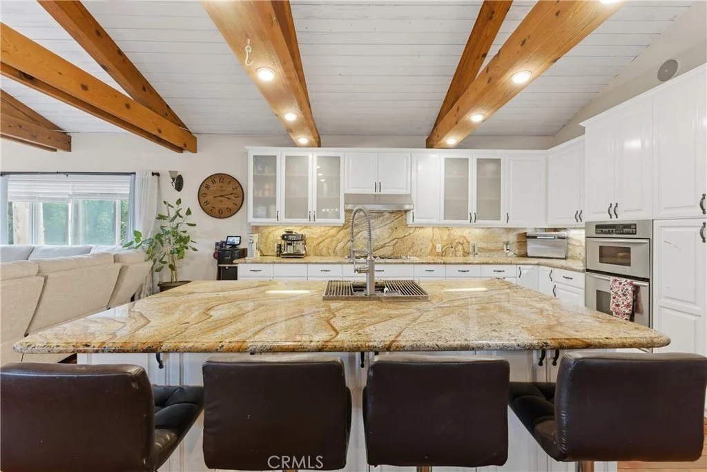 Photo of 520 W Hermosa