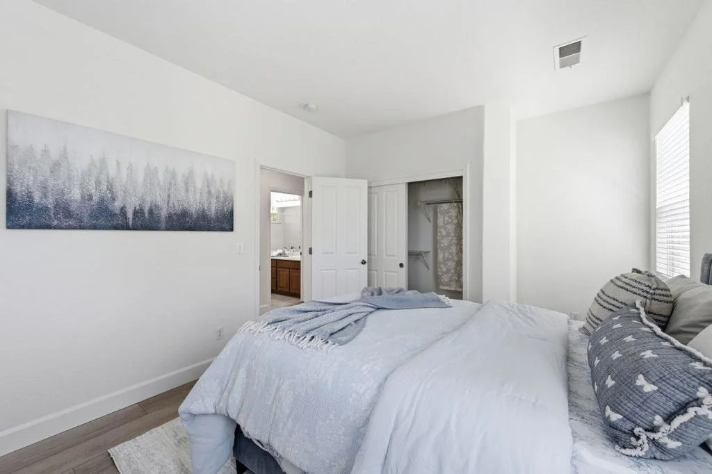 Photo of 698 W Rico Way