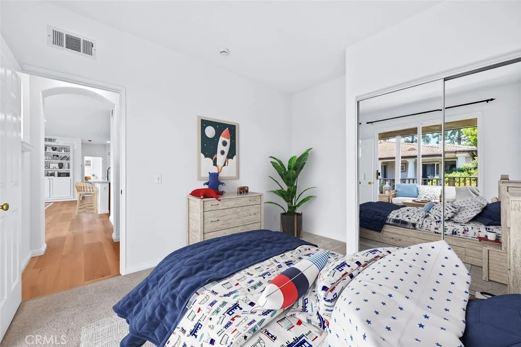 Photo of 447 Ridgeway