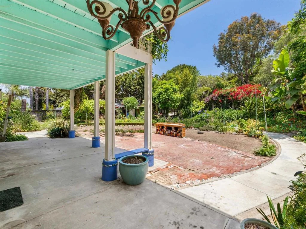 Photo of 5151 Bella Colina Street
