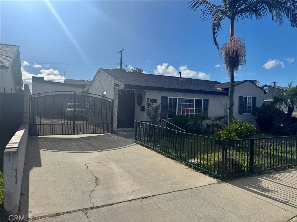 Photo of 21313 Caroldale
