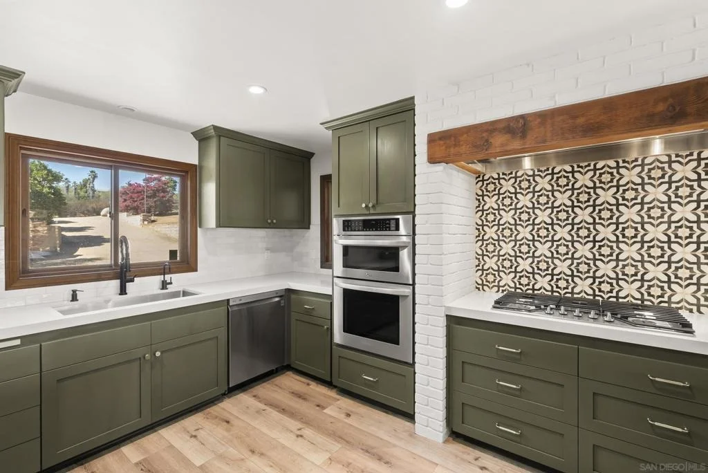 Photo of 29481 Miller